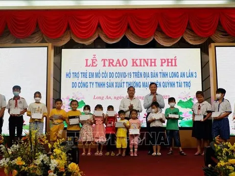Long An: Hỗ trợ 141 trẻ mồ côi do COVID-19