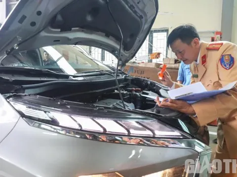 Đề nghị Bộ Công an tiếp tục hỗ trợ nhân lực cho các trung tâm đăng kiểm