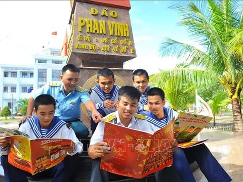 Tuyên truyền phát triển văn hóa đọc, giới thiệu sách về chủ quyền biển đảo