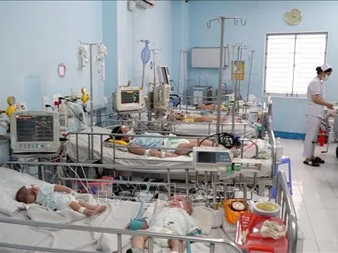 Cả nước đã có gần 9.000 ca mắc tay chân miệng