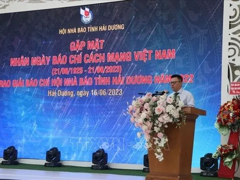 Xây dựng nền báo chí truyền thông chuyên nghiệp, nhân văn, hiện đại