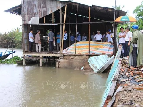 Tuyên truyền, cảnh báo nguy cơ sạt lở để người dân chủ động phòng ngừa