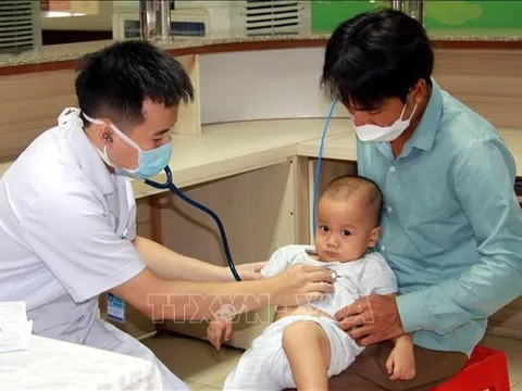 Bộ Y tế ban hành hướng dẫn khám sức khỏe định kỳ cho trẻ dưới 24 tháng tuổi