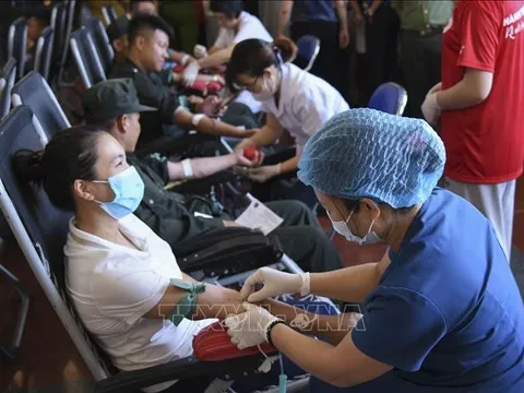 'Hành trình đỏ' trên miền đất hoa Ban