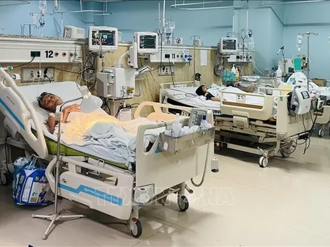 Cảnh báo ngộ độc rượu không rõ nguồn gốc