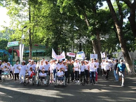 TP Hồ Chí Minh: 5.000 người đi bộ đồng hành vì nạn nhân chất độc da cam/dioxin