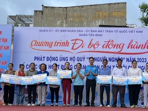 TP Hồ Chí Minh: 2.500 người đi bộ phát động ủng hộ quỹ 'Vì người nghèo'