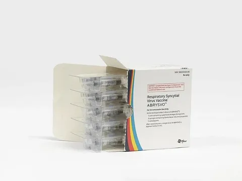 Mỹ phê duyệt vaccine RSV cho thai phụ