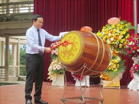 Phó Thủ tướng Trần Lưu Quang: Nuôi dưỡng dòng chảy văn hóa trong từng mái trường