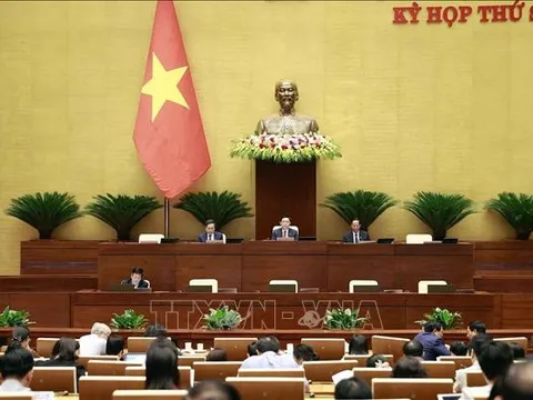 Quốc hội biểu quyết thông qua Nghị quyết xác nhận kết quả lấy phiếu tín nhiệm