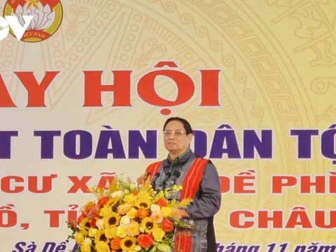 Thủ tướng dự Ngày hội Đại đoàn kết toàn dân tộc tại Sìn Hồ, Lai Châu