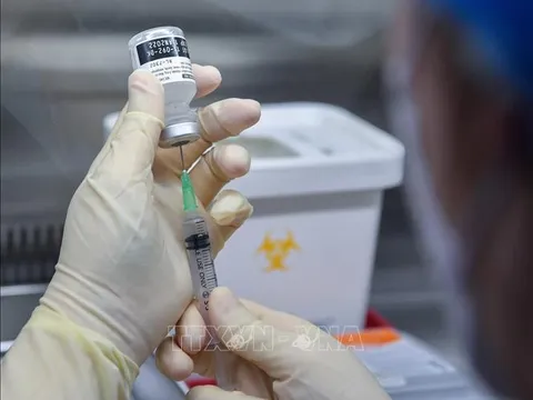 Không tiêm nhắc lại vaccine phòng COVID-19 gây tác hại khôn lường