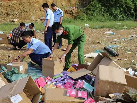 Yên Bái: Thu giữ và tiêu huỷ 5000 sản phẩm thuốc lá điện tử không rõ nguồn gốc