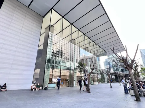 Apple Store ở Singapore không cho người Việt xếp hàng mua iPhone 14 sớm