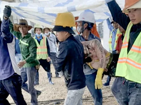 Vụ sập tường ở KCN Bình Định: Có tất cả 11 người bị vị vùi lấp, 5 người đã tử vong