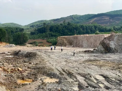 Quảng Ngãi: Chủ tịch tỉnh yêu cầu thanh tra toàn diện mỏ đất "giam lỏng" 3 phóng viên