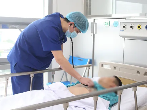 33 tuổi đột quỵ, tê liệt nửa người, cảnh báo thói quen mà nhiều người mắc phải