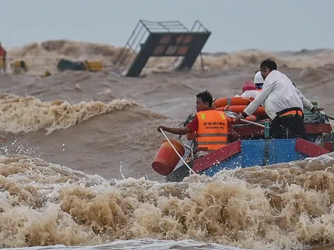 Cần cấm người dân ra đường khi siêu bão Noru chuẩn bị đổ bộ