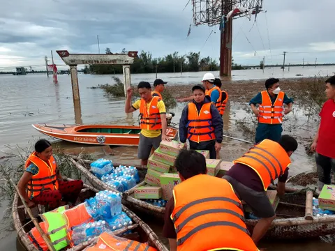 Hội Chữ thập đỏ TP Đà Nẵng kịp thời giúp người dân bị ảnh hưởng bởi bão Noru