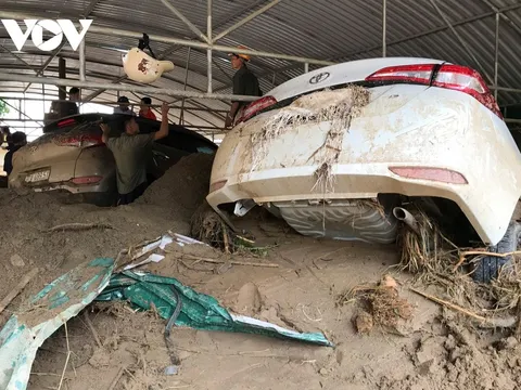 Hình ảnh Kỳ Sơn, Nghệ An một ngày sau khi lũ dữ tàn phá kinh hoàng