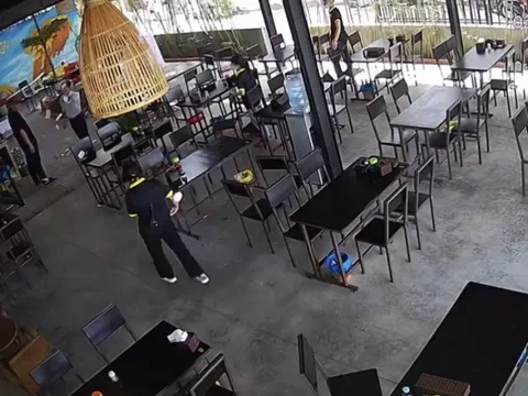 Tường trình của cán bộ Sở ném tiền trong quán ăn ở Đà Nẵng