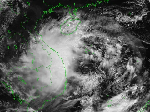 Áp thấp nhiệt đới mạnh lên thành bão Sơn Ca (bão số 5)