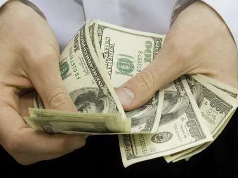 Nhiều người sập bẫy lừa xin học, chuyển đổi công tác