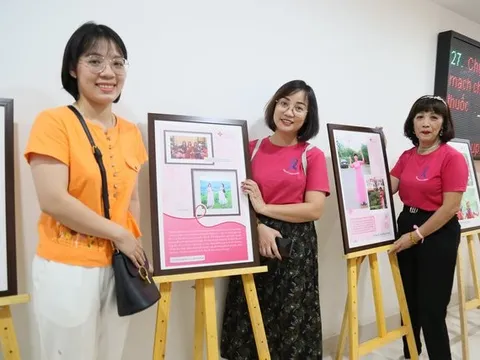 Những nữ chiến binh "K vú" không chiến đấu một mình, rực rỡ trong tháng 10