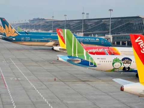 Đóng cửa sân bay Đồng Hới do ảnh hưởng bão số 6