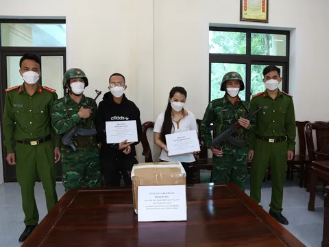 Bắt đôi nam nữ vận chuyển 60.000 viên ma tuý tổng hợp, 3 kg ketamin