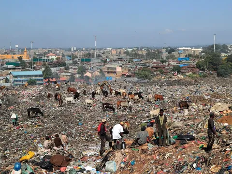 Chấm dứt ô nhiễm nhựa: Hướng tới xây dựng một thoả thuận ràng buộc pháp lý quốc tế