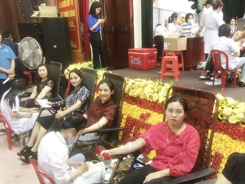 Hà Tĩnh: 500 người tham gia hiến máu tình nguyện