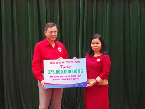 Kon Tum: Phát động tháng nhân đạo 2023