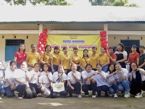 "Mùa hè yêu thương"