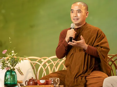 Thầy Minh Niệm: Mọi thứ của chúng ta rồi sẽ tàn phai, chỉ có tình thương ở lại