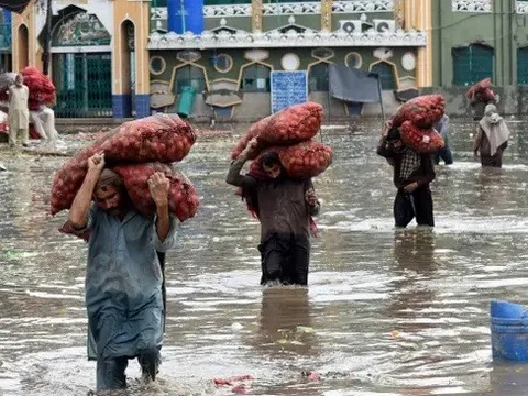 Lũ lụt nghiêm trọng ở Pakistan khiến gần 200 người thương vong