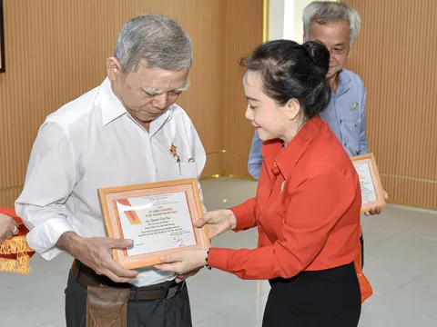 Bình Dương:  Tôn vinh, khen thưởng nhiều cá nhân, gia đình hiến máu tình nguyện tiêu biểu huyện Phú Giáo