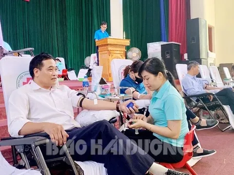 Hải Dương: Đông đảo cán bộ, người dân huyện Kim Thành hiến máu tình nguyện