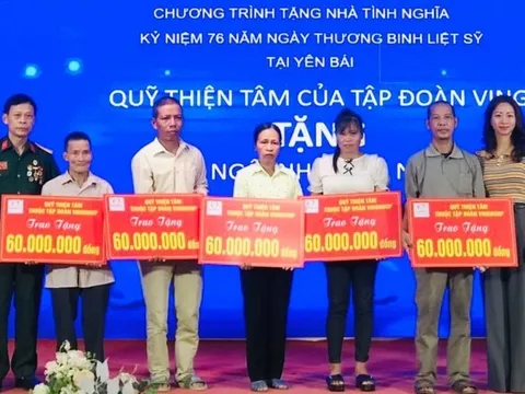 Yên Bái trao 15 nhà tình nghĩa cho người có công