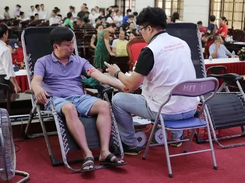 Hà Nội: Người dân tích cực hưởng ứng hiến máu cứu người