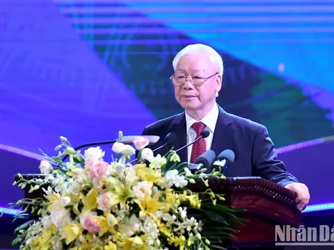 Khuyến khích mọi sự tìm tòi, tôn trọng tự do sáng tạo của người nghệ sĩ