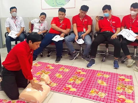Hội Chữ thập đỏ tỉnh Bình Dương: Tập huấn sơ cấp cứu cho cán bộ, nhân viên siêu thị
