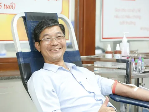 Từ chàng thanh niên hiến máu ‘đời đầu’ đến giám đốc Trung tâm Máu quốc gia