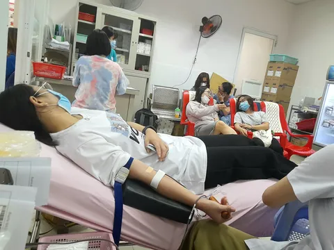 Những người trẻ 'ghiền' hiến máu để cứu người