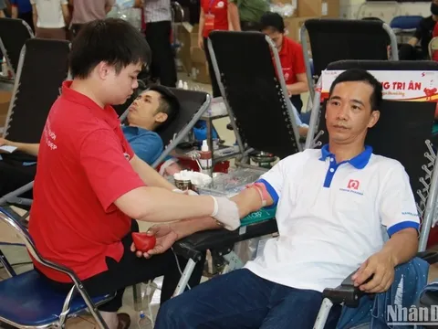 Hơn 1.200 người hưởng ứng Ngày hội “Những giọt máu hồng” ở Nam Định