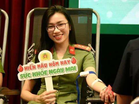 Tuổi trẻ Công an Hà Nội phát động hành trình Giọt máu nghĩa tình 2023