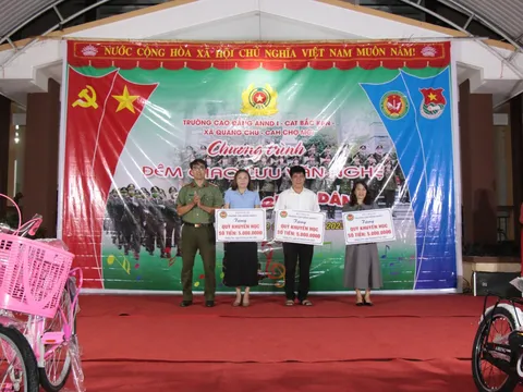 “Ấm tình quân dân” tại xã nghèo ở Bắc Kạn