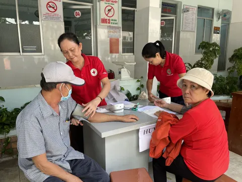 TP Hồ Chí Minh: Người cao tuổi phấn khởi đi khám sức khoẻ miễn phí