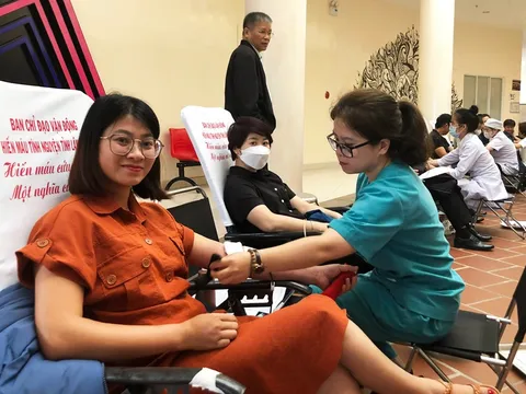 Lâm Đồng: 500 đoàn viên, người lao động hiến máu tình nguyện