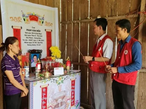 Hội chữ thập đỏ Quảng Nam thăm, hỗ trợ gia đình nạn nhân gặp nạn trên hồ thủy điện Sông Tranh 4